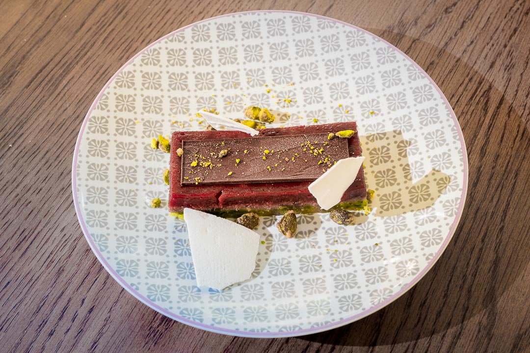 les chouettes paris restaurant chocolate cherry pistachio