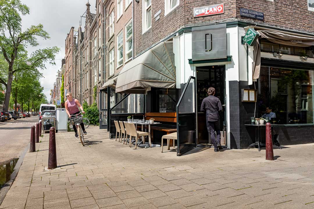 Corner facade of Restaurant Daalder in Amsterdam