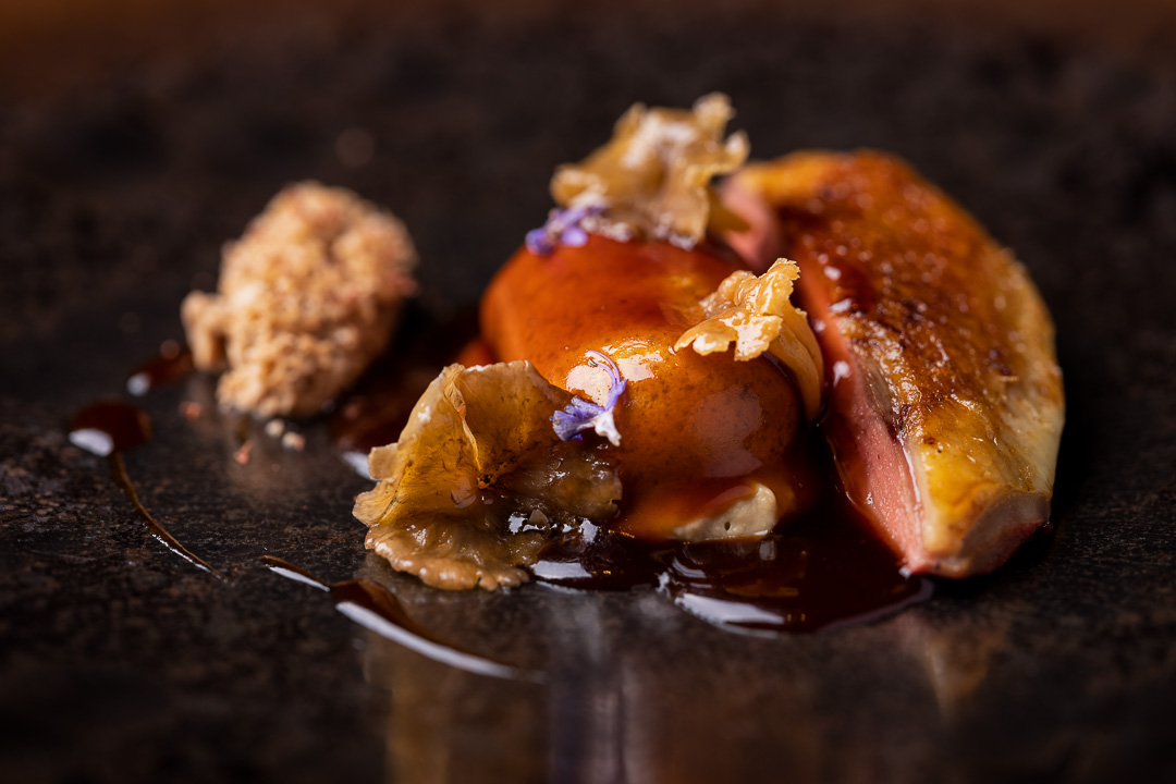 Paco Roncero by Hungry for More. Details of the roasted pigeon by chef Paco Roncero.